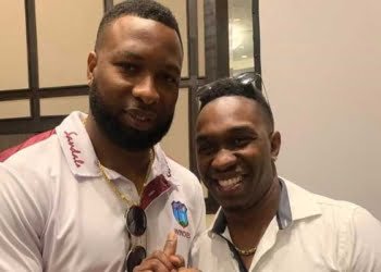 Kieron-Pollard-and-Dwayne-Bravo